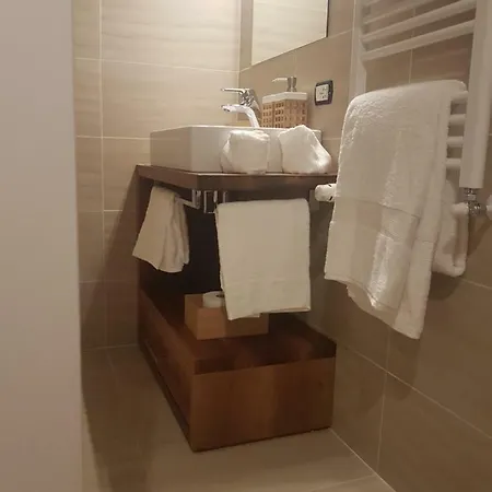 Foresteria Lombarda La 게스트하우스 4*